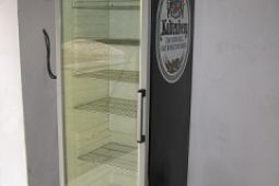Prosklená lednice chladnice HELKAMA HJK 405
