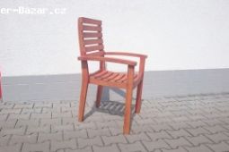 Prodám stohovací židle s výraznou slevou